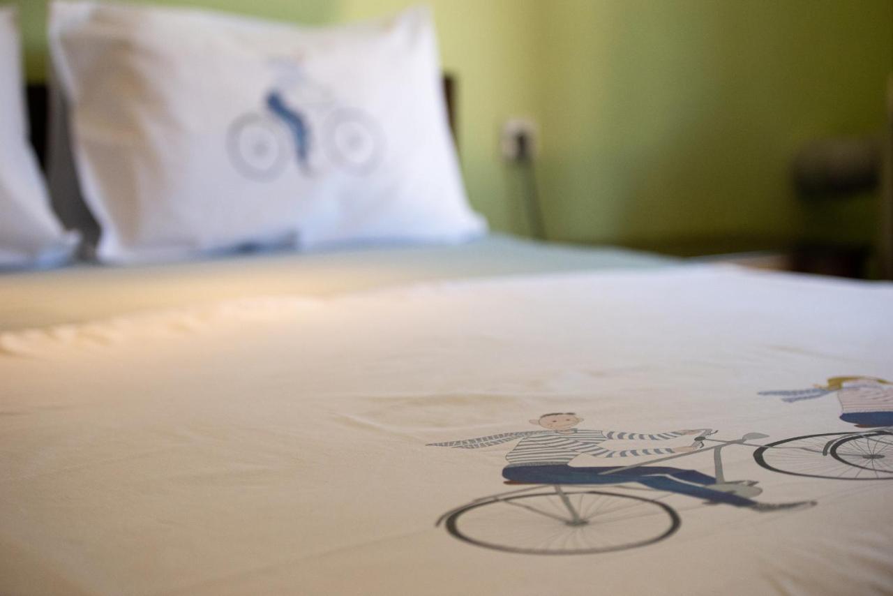 Hotel Niriides à Porto Koufo Extérieur photo