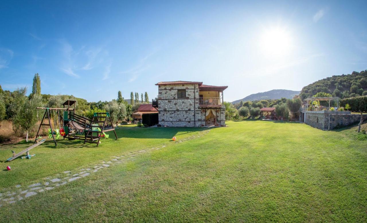 Hotel Niriides à Porto Koufo Extérieur photo